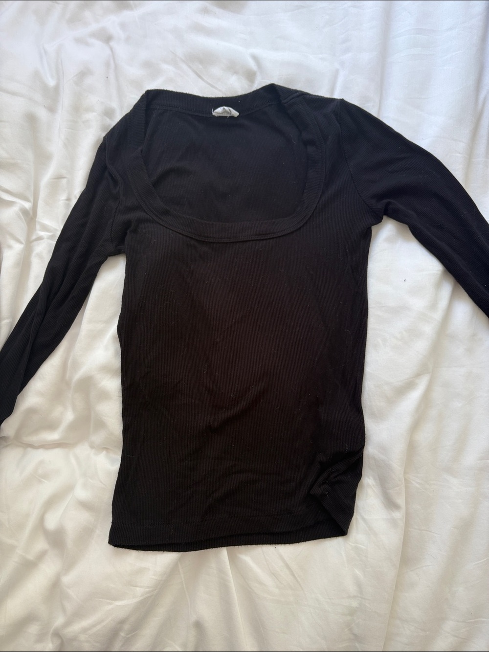 Black Scoop Neck Long Sleeve